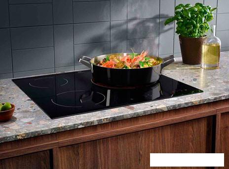 Варочная панель Electrolux EHF6232FOK