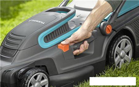 Колёсная газонокосилка Gardena PowerMax 1600/37