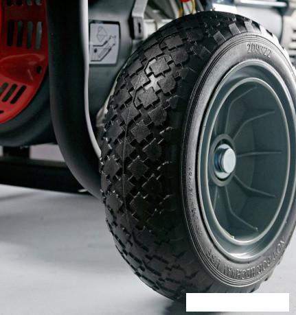 Бензиновый генератор Fubag WHS 210 DDC