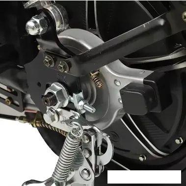 Электроскутер AVM Delta Pro (черный)