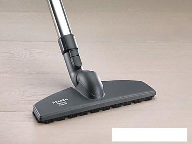 Пылесос Miele Boost CX1 Parquet PowerLine SNCF0 (белый лотос)