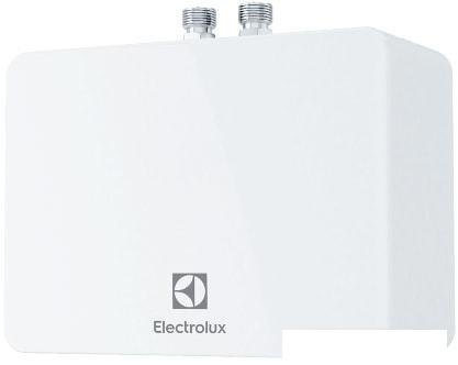 Водонагреватель Electrolux NP6 Aquatronic 2.0