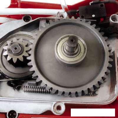 Электрическая пила Einhell GE-EC 2240