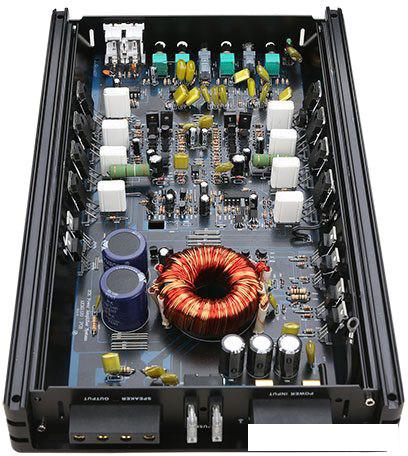 Автомобильный усилитель Урал AKM 2.120