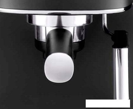 Рожковая кофеварка DeLonghi ECI 341.BK