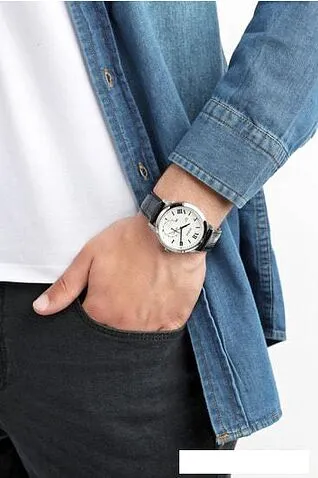 Гибридные умные часы Guess C2004G1