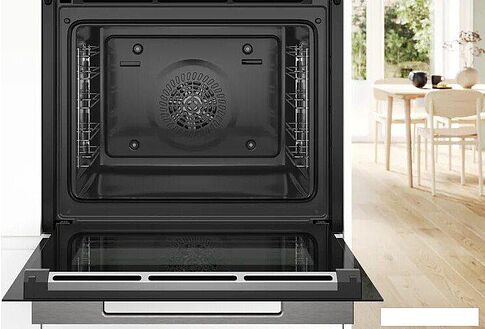 Электрический духовой шкаф Bosch Serie 8 HBG7221B1