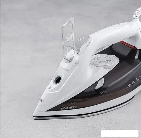 Утюг Scarlett SC-SI30K40