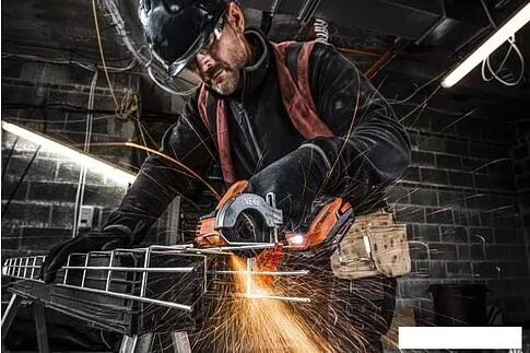 Угловая шлифмашина AEG Powertools BMMS 18SBL-0 4935472280 (без АКБ)