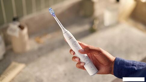Электрическая зубная щетка Philips Sonicare 7100 HX7420/01