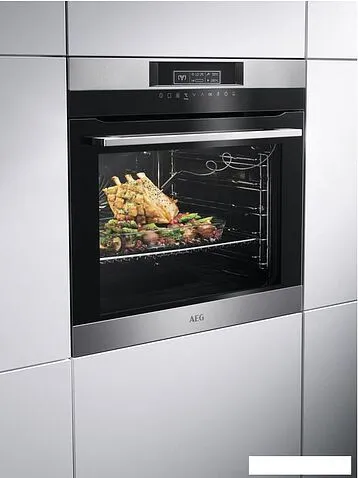 Электрический духовой шкаф AEG BPK642120M