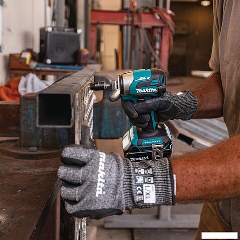 Винтоверт Makita DTD173Z (без АКБ)