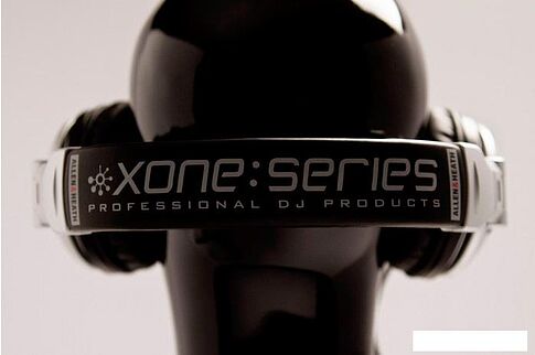 Наушники Allen & Heath Xone XD-53