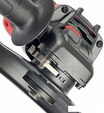 Угловая шлифмашина Felisatti FT15808 (с 2-мя АКБ, кейс)