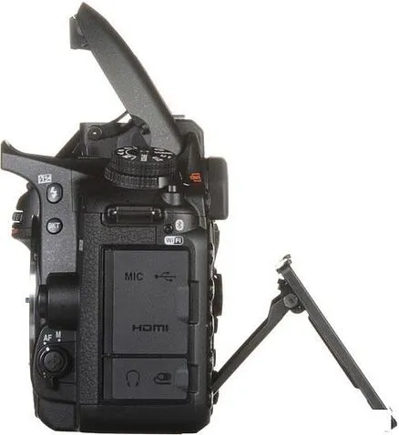 Фотоаппарат Nikon D7500 Body