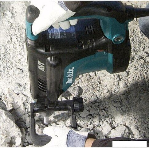 Отбойный молоток Makita HM1213CX1 (кейс)