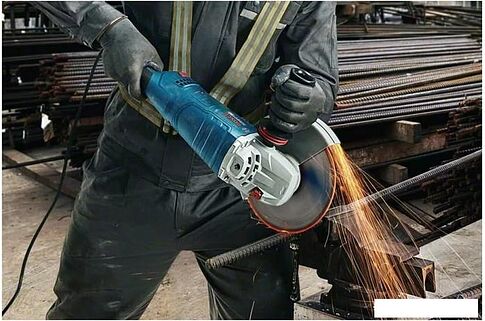 Угловая шлифмашина Bosch GWS 24-180 Professional 06018C2000