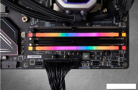 Оперативная память Corsair Vengeance PRO RGB 2x8GB DDR4 PC4-25600 CMW16GX4M2C3200C16