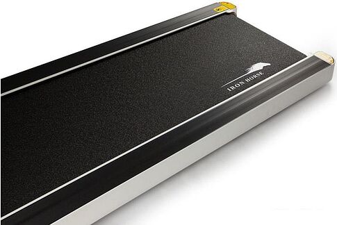 Электрическая беговая дорожка Iron Horse Dallas