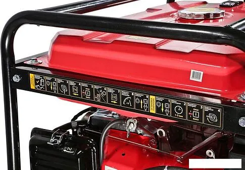 Бензиновый генератор Энергомаш БГ-6600Э