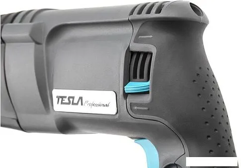 Перфоратор Tesla TR820QC
