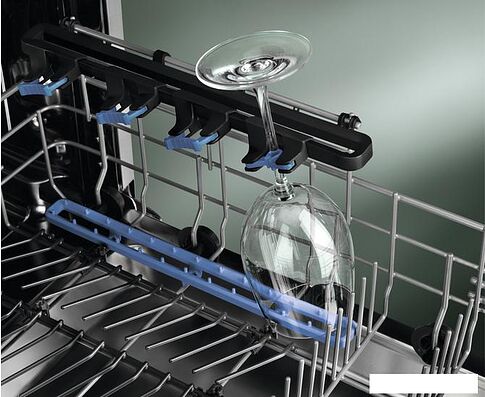 Встраиваемая посудомоечная машина Electrolux GlassCare 700 EEG47300L