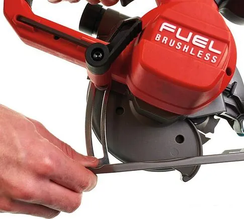 Дисковая (циркулярная) пила Milwaukee M12 CCS44-0 FUEL 4933448225 (без АКБ)