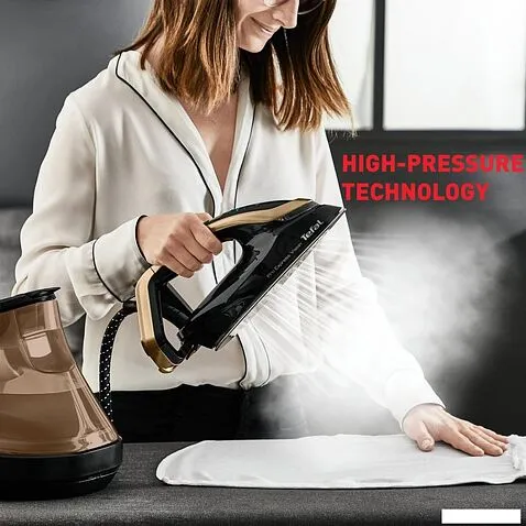 Утюг Tefal Pro Express Vision GV9823E1 (золотой/черный)