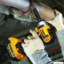 Гайковерт DeWalt DCF880M2