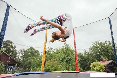 Батут Sundays Acrobat-D490 (зеленый, с сеткой)