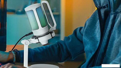 Проводной микрофон FIFINE A6 Neo (белый)