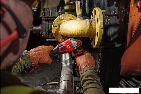 Угловая шлифмашина Milwaukee M18 FSAG125XB-0X Fuel 4933478429 (без АКБ)