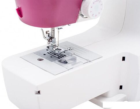 Электромеханическая швейная машина Comfort 120