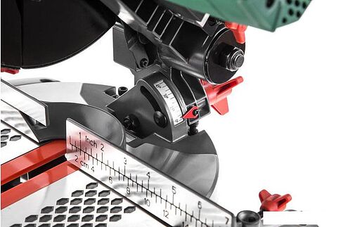 Дисковая пила Hammer STL1200/210C