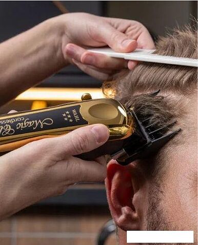 Машинка для стрижки волос Wahl Magic Clip Cordless 5 08148-716