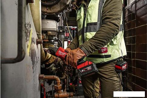 Угловая шлифмашина Milwaukee M18 Fuel FSAGF125XB-0X 4933478438 (без АКБ, кейс)
