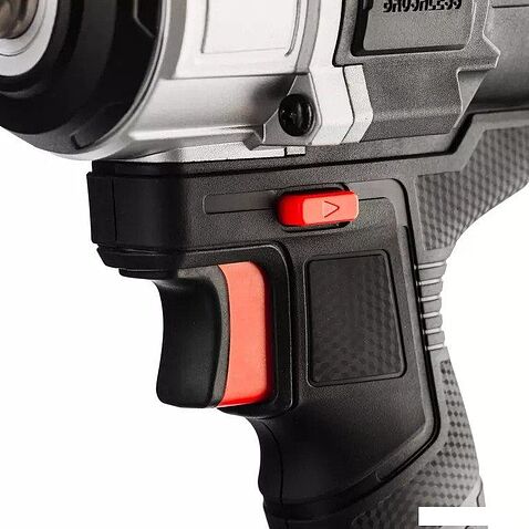 Гайковерт Runtec RT-IW800T (с 2-мя АКБ, кейс)