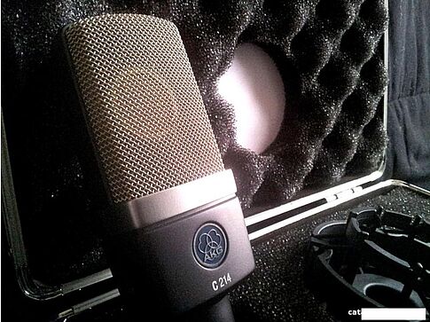 Микрофон AKG C214