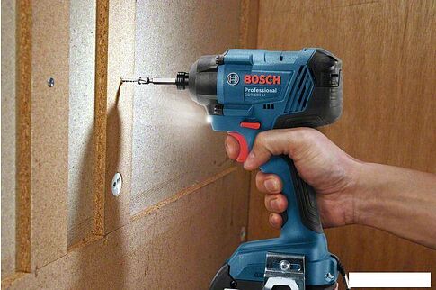 Винтоверт Bosch GDR 180-LI Professional 06019G5124 (без АКБ)