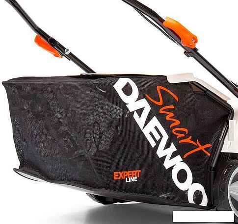 Скарификатор-аэратор Daewoo Power DSC 3840Li (без АКБ)