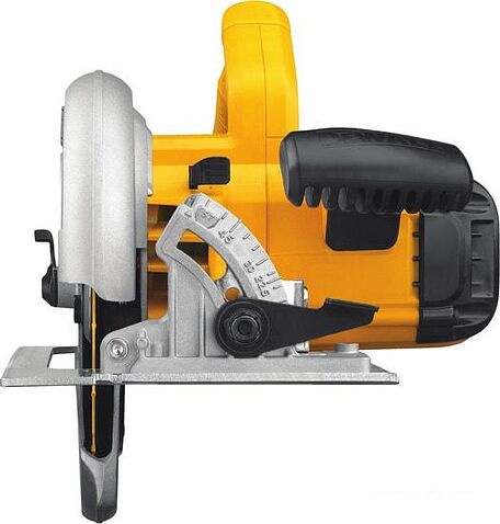 Дисковая пила DeWalt DWE575
