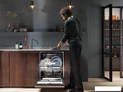 Встраиваемая посудомоечная машина Electrolux KECB8300W