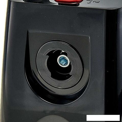 Мясорубка Delta DL-6104M (черный/красный)