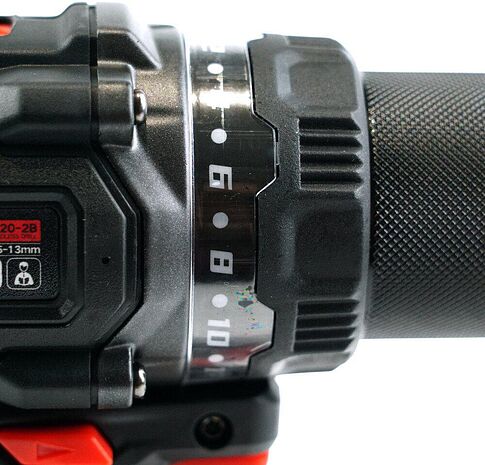 Дрель-шуруповерт TEH TDBL720-2B (с 2-мя АКБ, кейс)