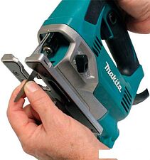 Электролобзик Makita JV0600K
