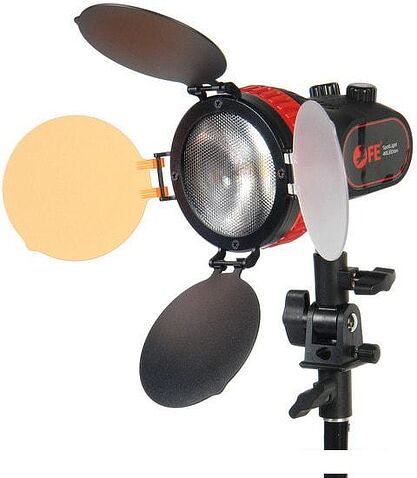 Лампа Falcon Eyes SpotLight 40LED BW