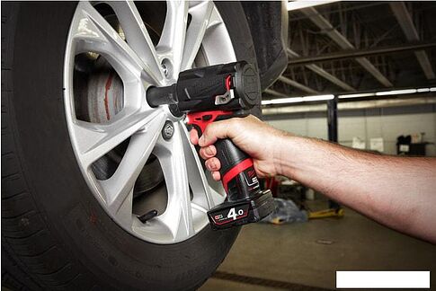 Гайковерт Milwaukee FUEL M12 FIWF12-422X 4933464616 (с 2-мя АКБ, кейс)