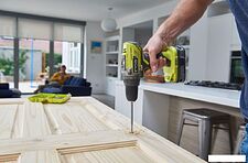 Дрель-шуруповерт Ryobi R18DD3-215S 5133003774 (с 2-мя АКБ, сумка) Дрель-шуруповерт Ryobi R18DD3-215S 5133003774 (с 2-мя АКБ, сумка)