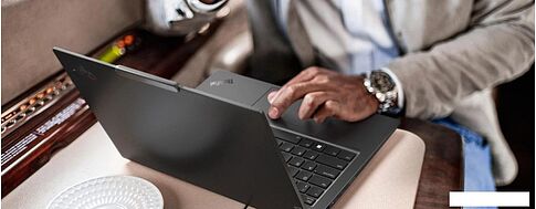 Ноутбук Lenovo ThinkPad X1 Carbon Gen 12 21KDA05XCD