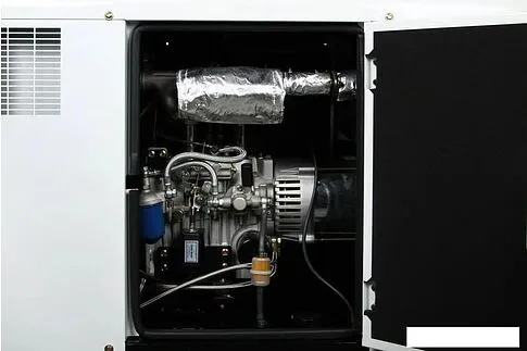 Дизельный генератор Hyundai DHY 12000SE-3